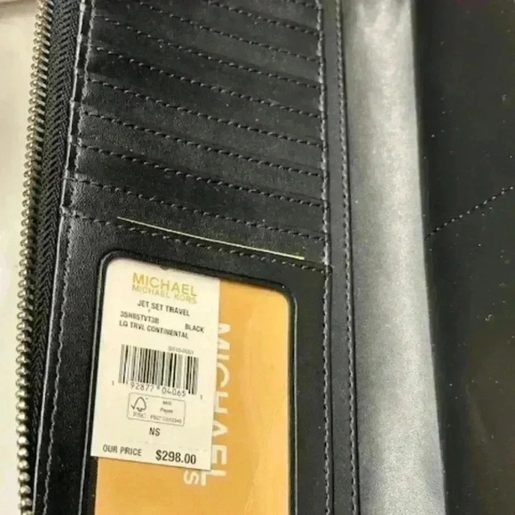 NWT Michael Kors Signature Coated Canvas and Leather Jet Set Travel Wallet - Picture 5 of 8